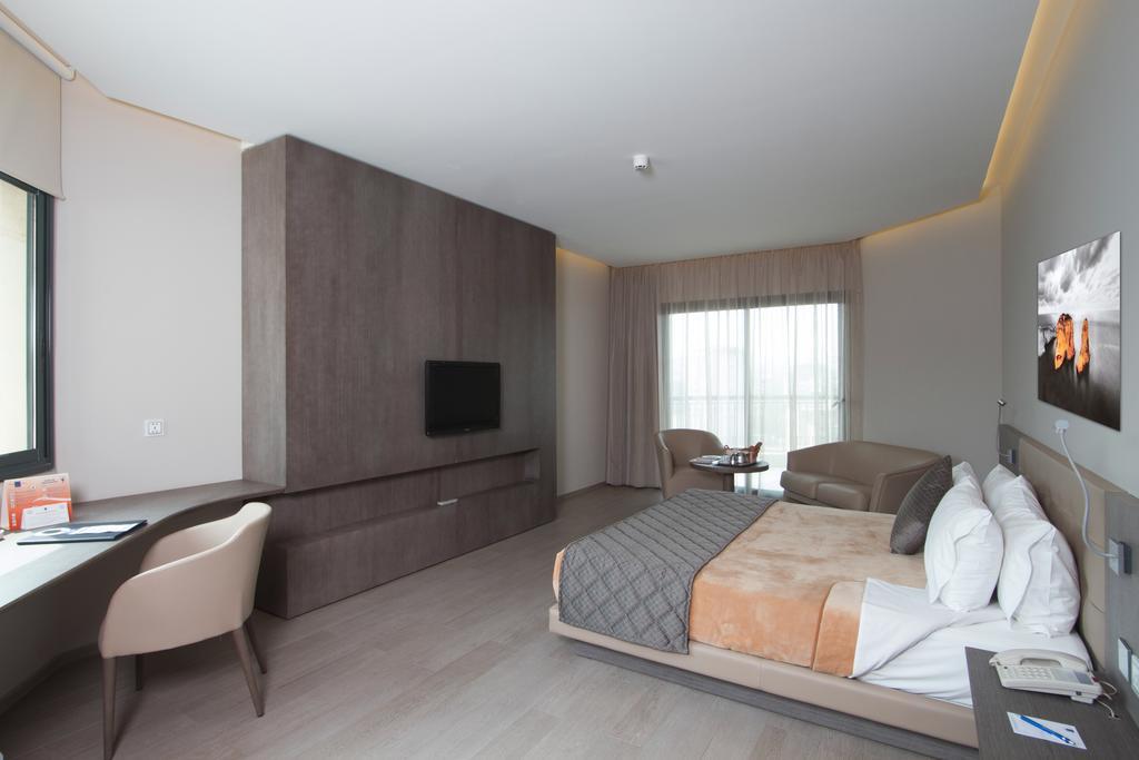 Promenade Hotel Zalqa Экстерьер фото