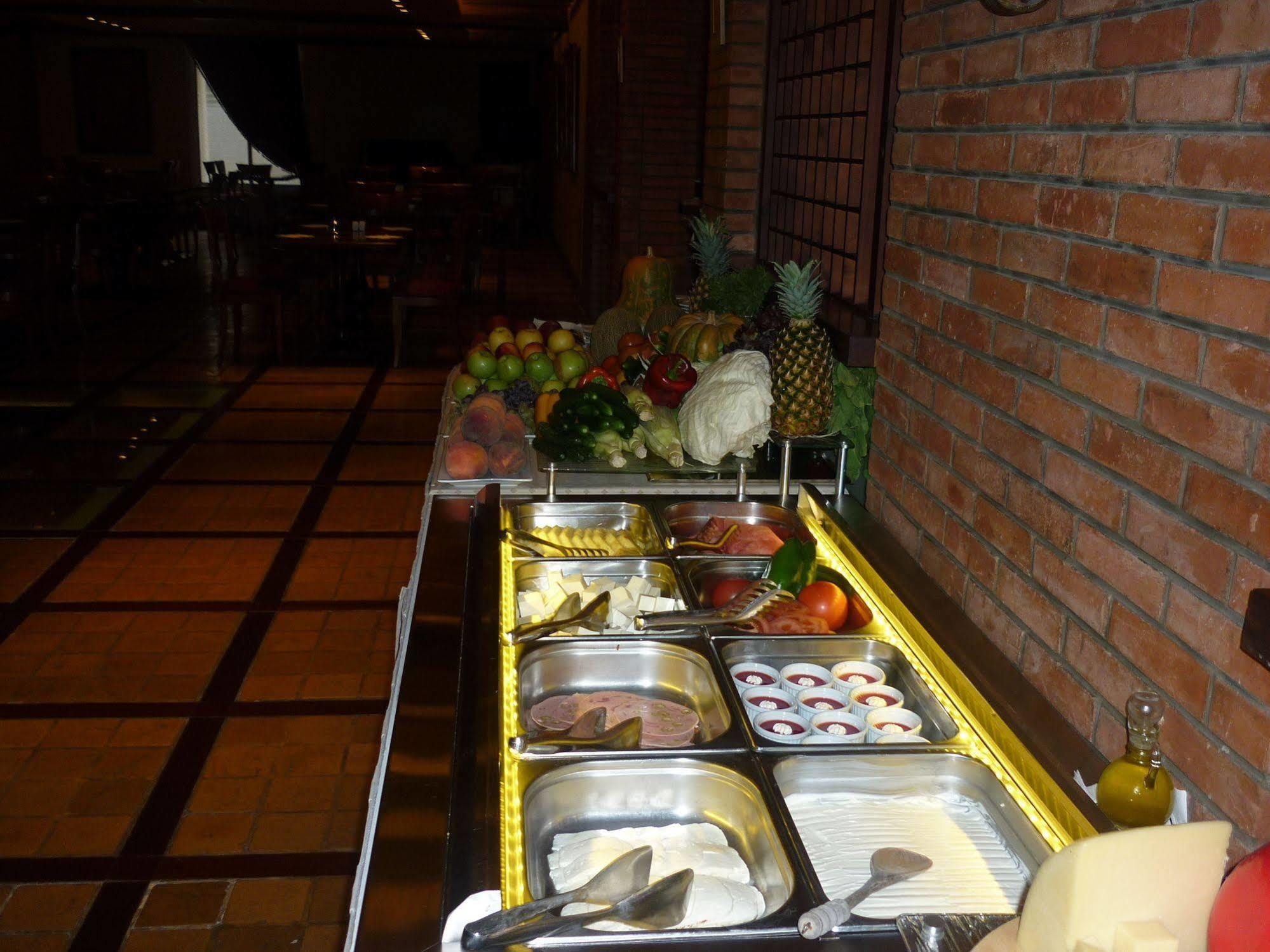 Promenade Hotel Zalqa Экстерьер фото