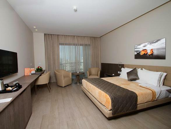 Promenade Hotel Zalqa Экстерьер фото